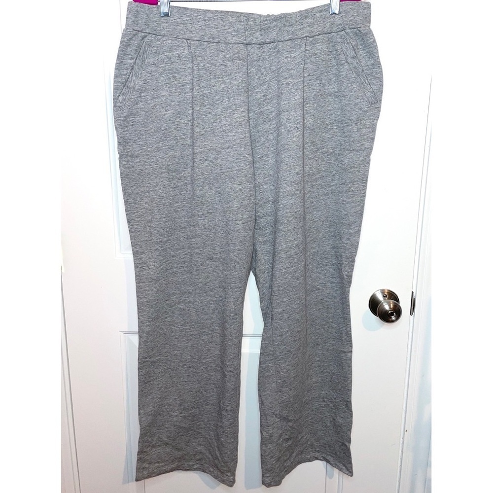 Cj banks sweats